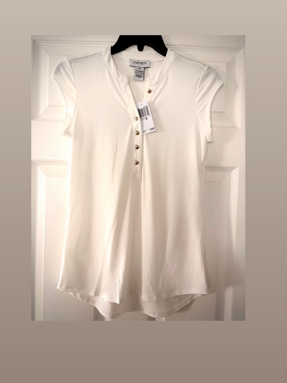 Carmen Marc Valvo White Short Sleeve Button Henley Top